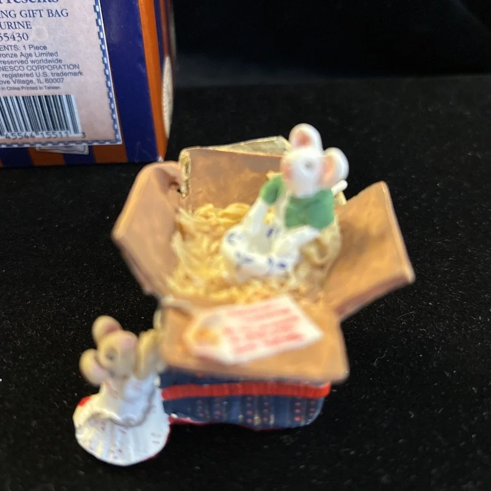 Enesco secrets presents